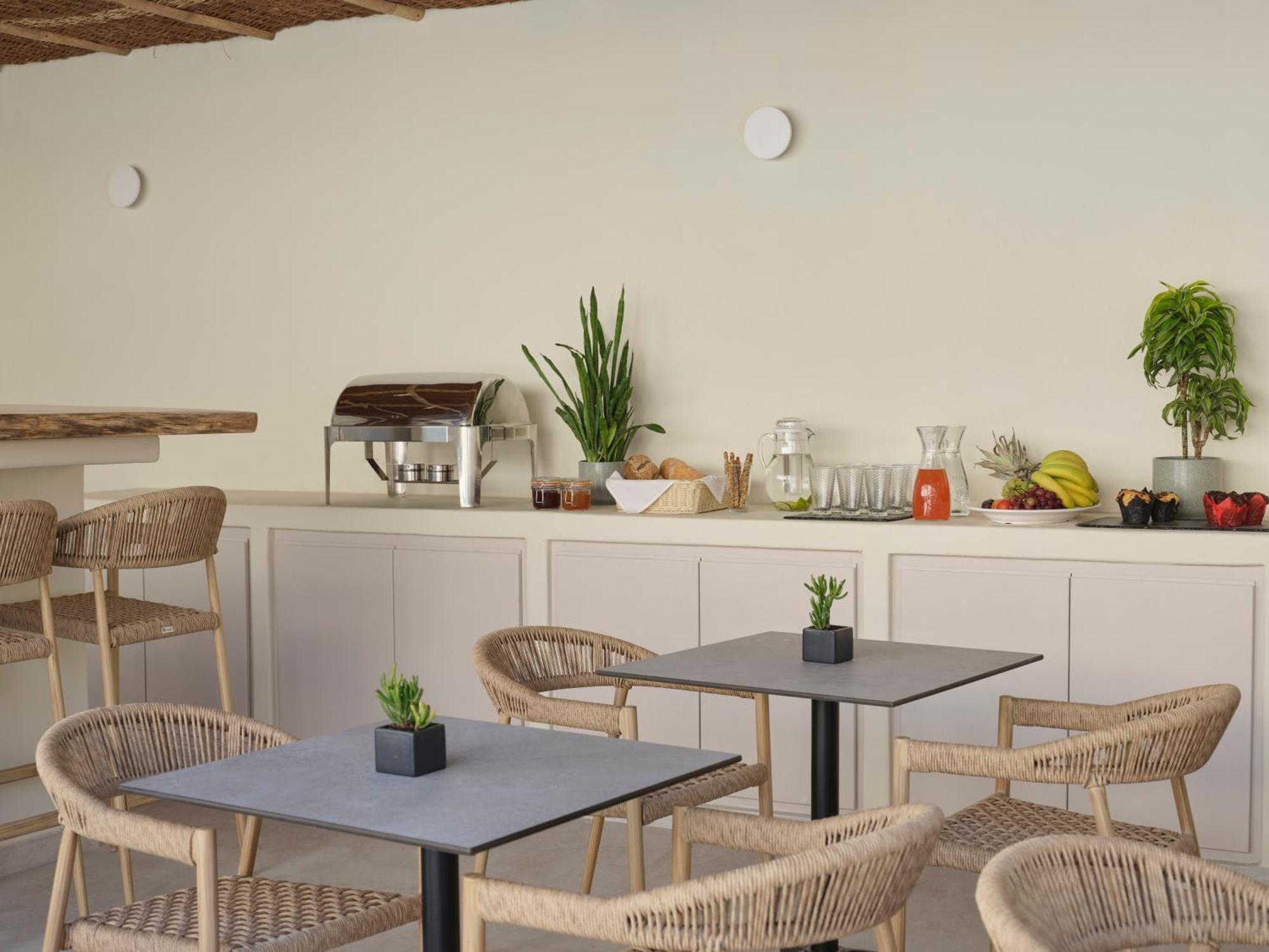 Heyday Luxury Suites Perissa  Dış mekan fotoğraf
