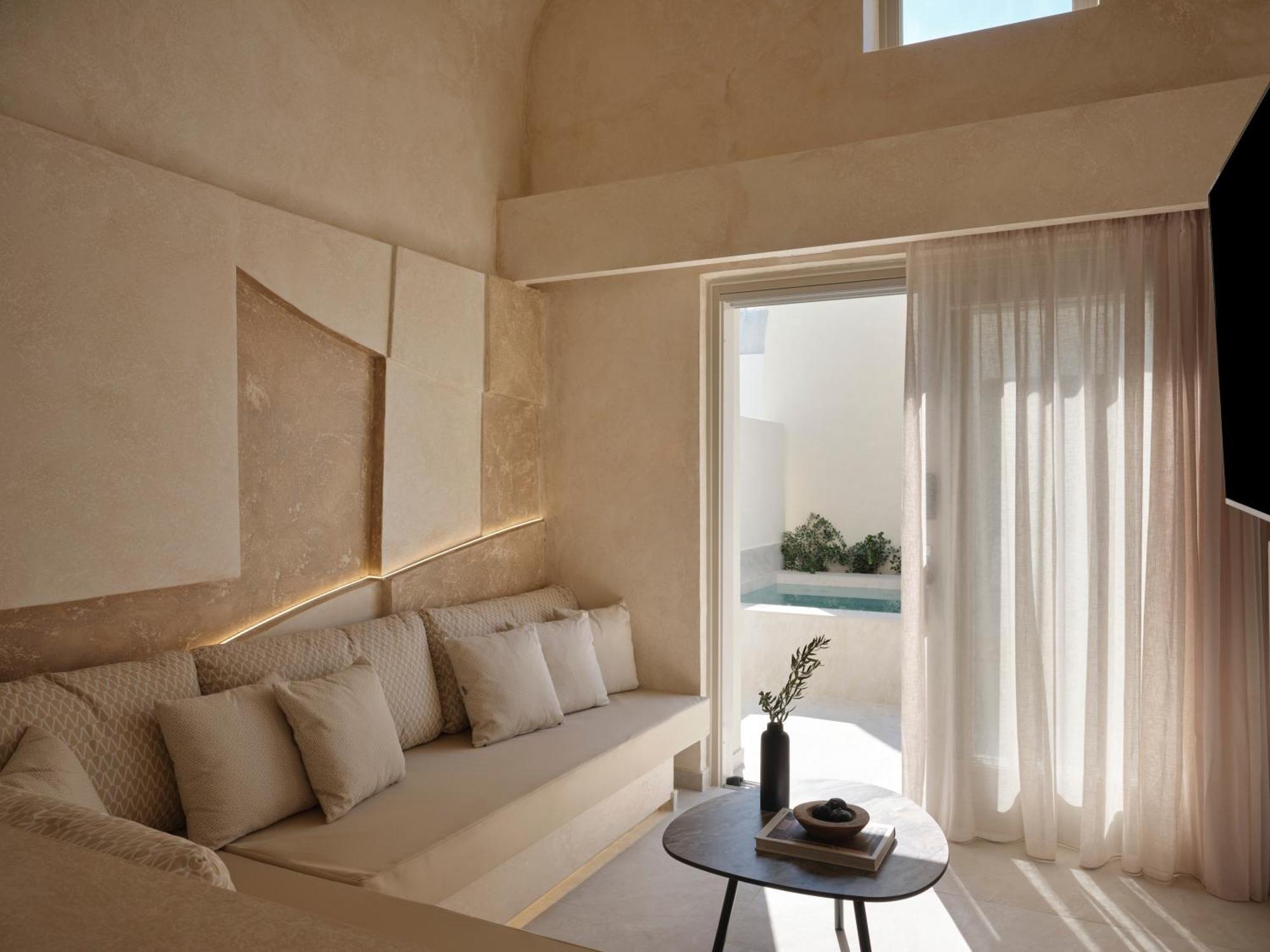 Heyday Luxury Suites Perissa  Dış mekan fotoğraf