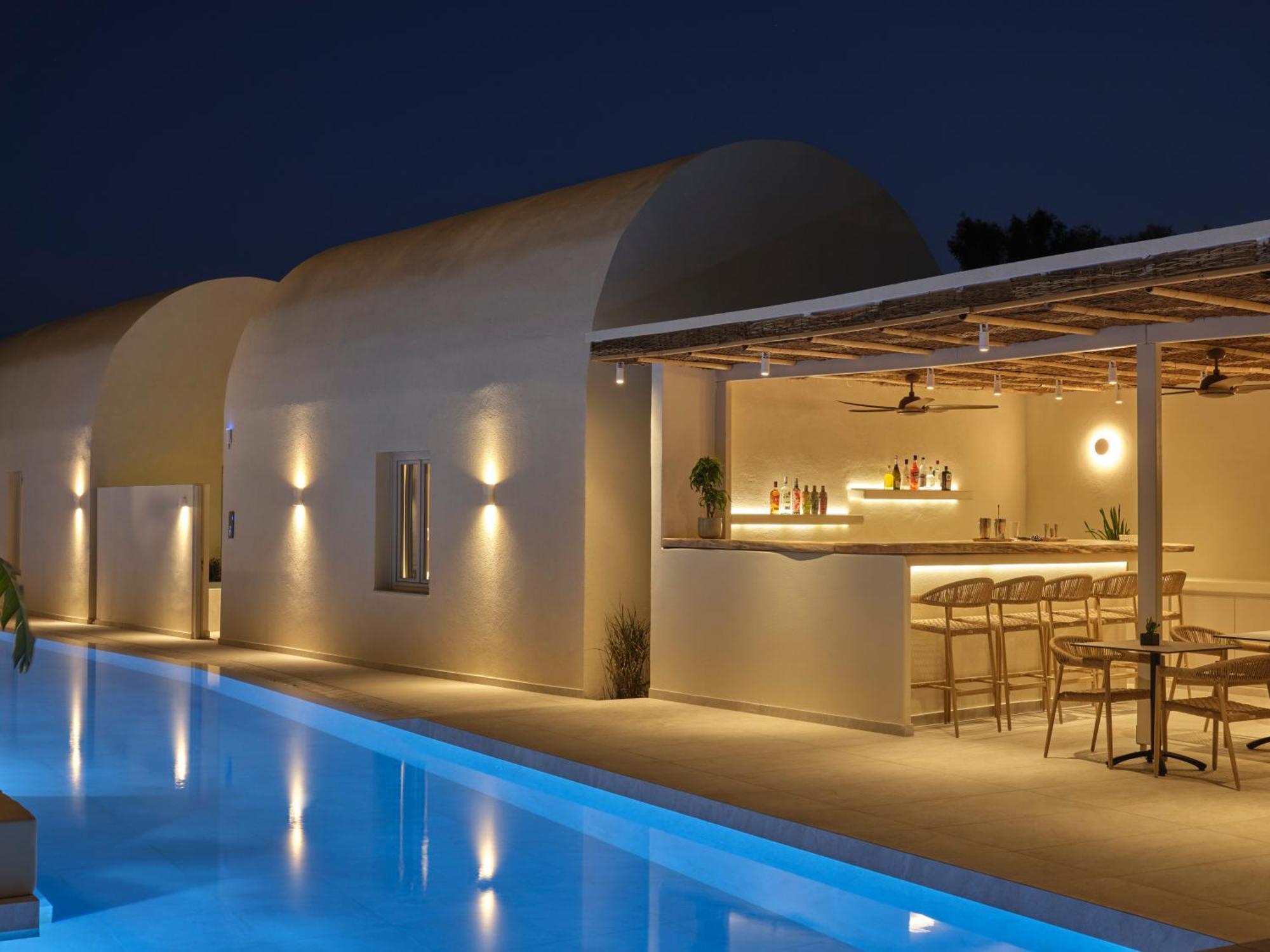 Heyday Luxury Suites Perissa  Dış mekan fotoğraf