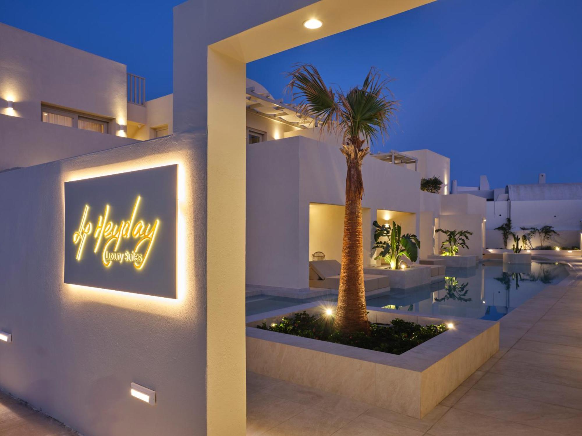 Heyday Luxury Suites Perissa  Dış mekan fotoğraf
