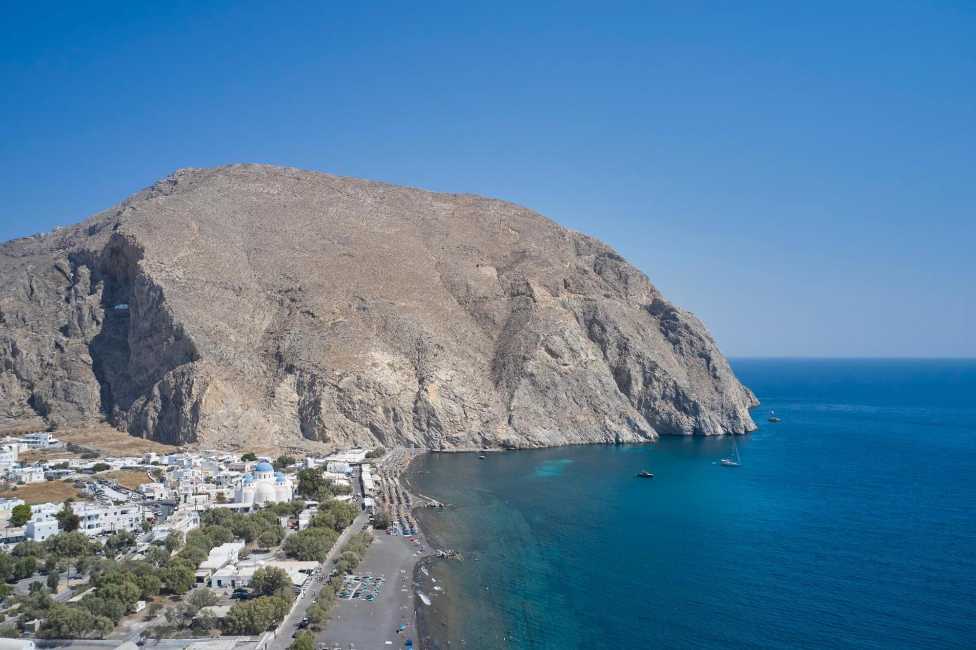 Heyday Luxury Suites Perissa  Dış mekan fotoğraf