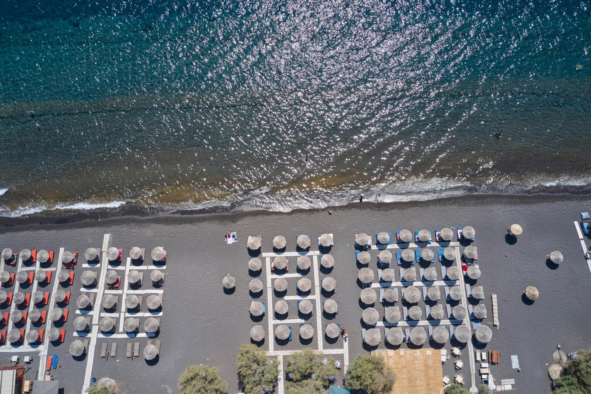 Heyday Luxury Suites Perissa  Dış mekan fotoğraf