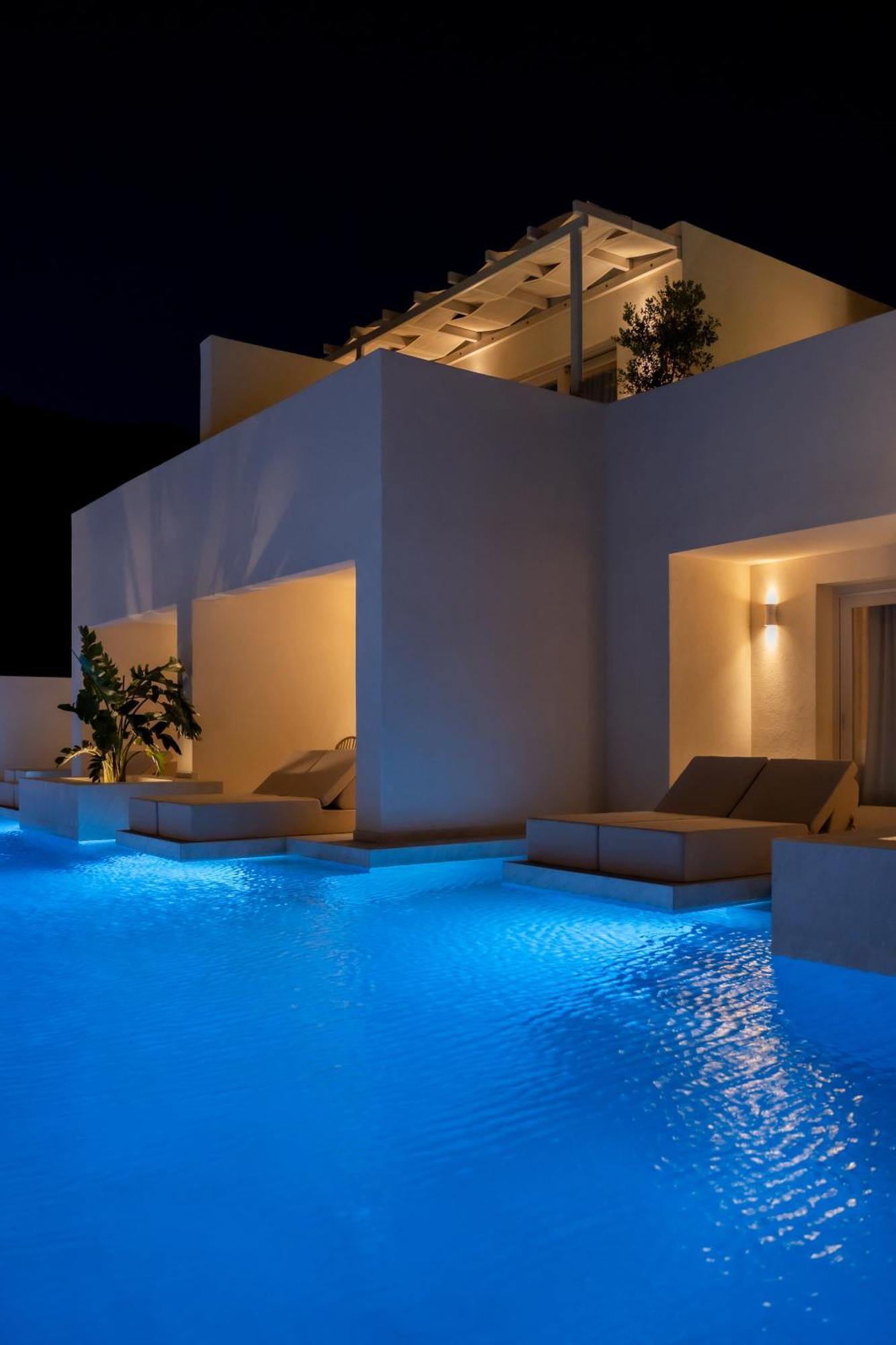 Heyday Luxury Suites Perissa  Dış mekan fotoğraf