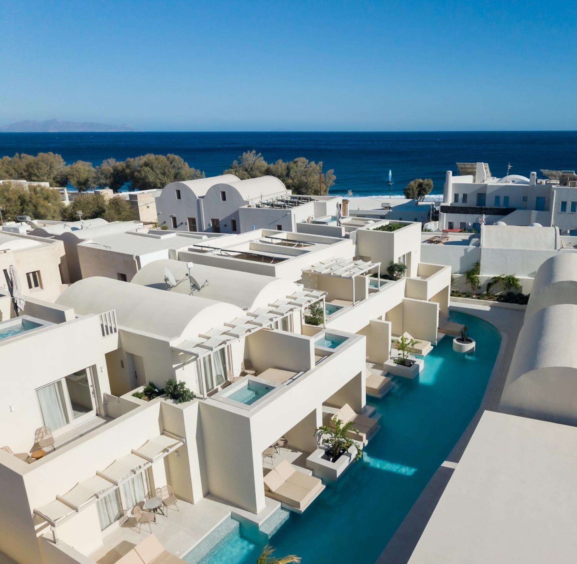 Heyday Luxury Suites Perissa  Dış mekan fotoğraf